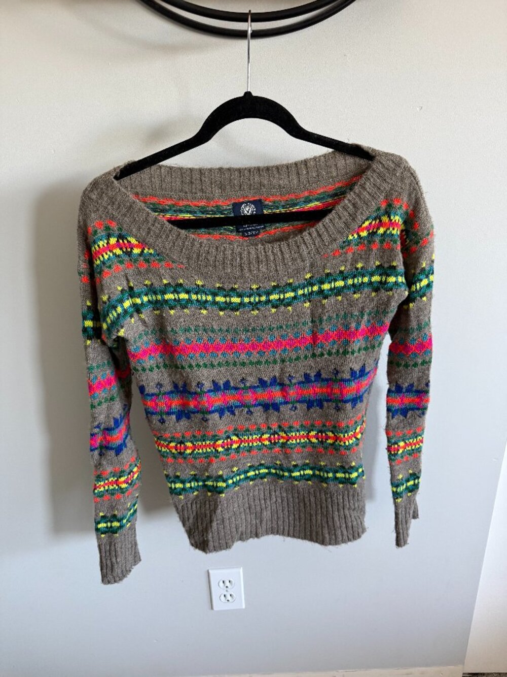 Colourful patterned scoop neck sweater